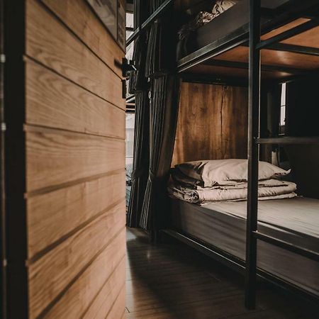 Nap@Pan Hostel Silom Bangkok Exterior photo