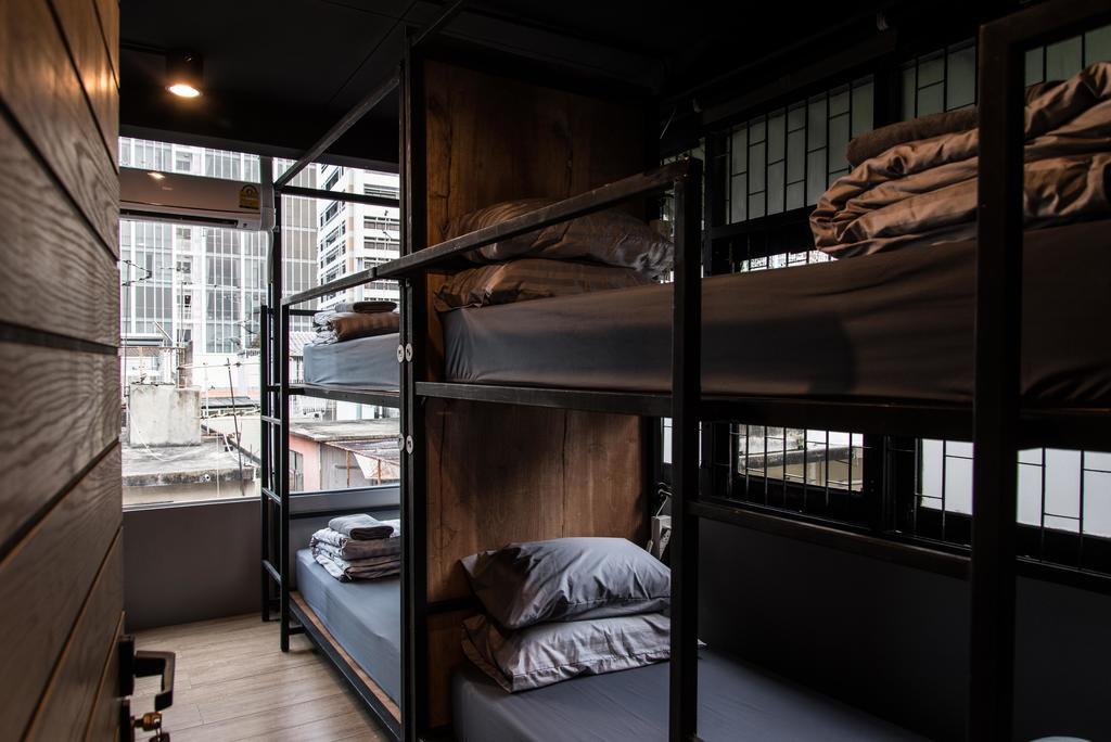 Nap@Pan Hostel Silom Bangkok Exterior photo