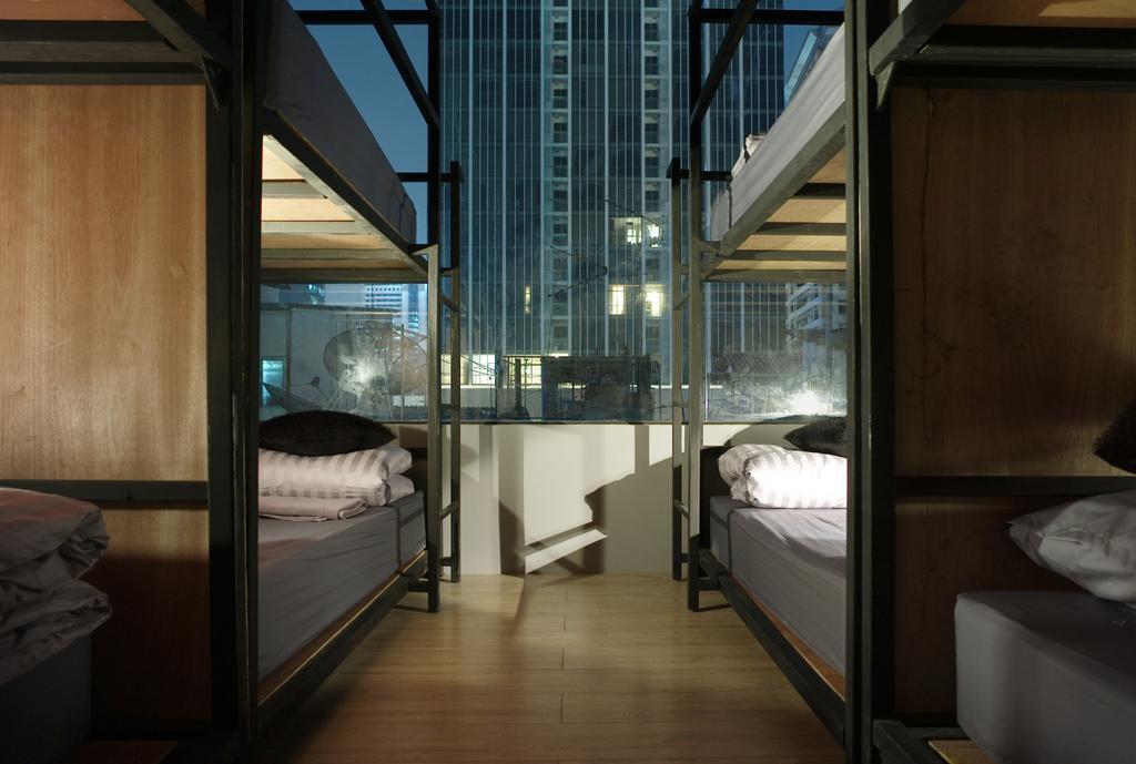 Nap@Pan Hostel Silom Bangkok Exterior photo