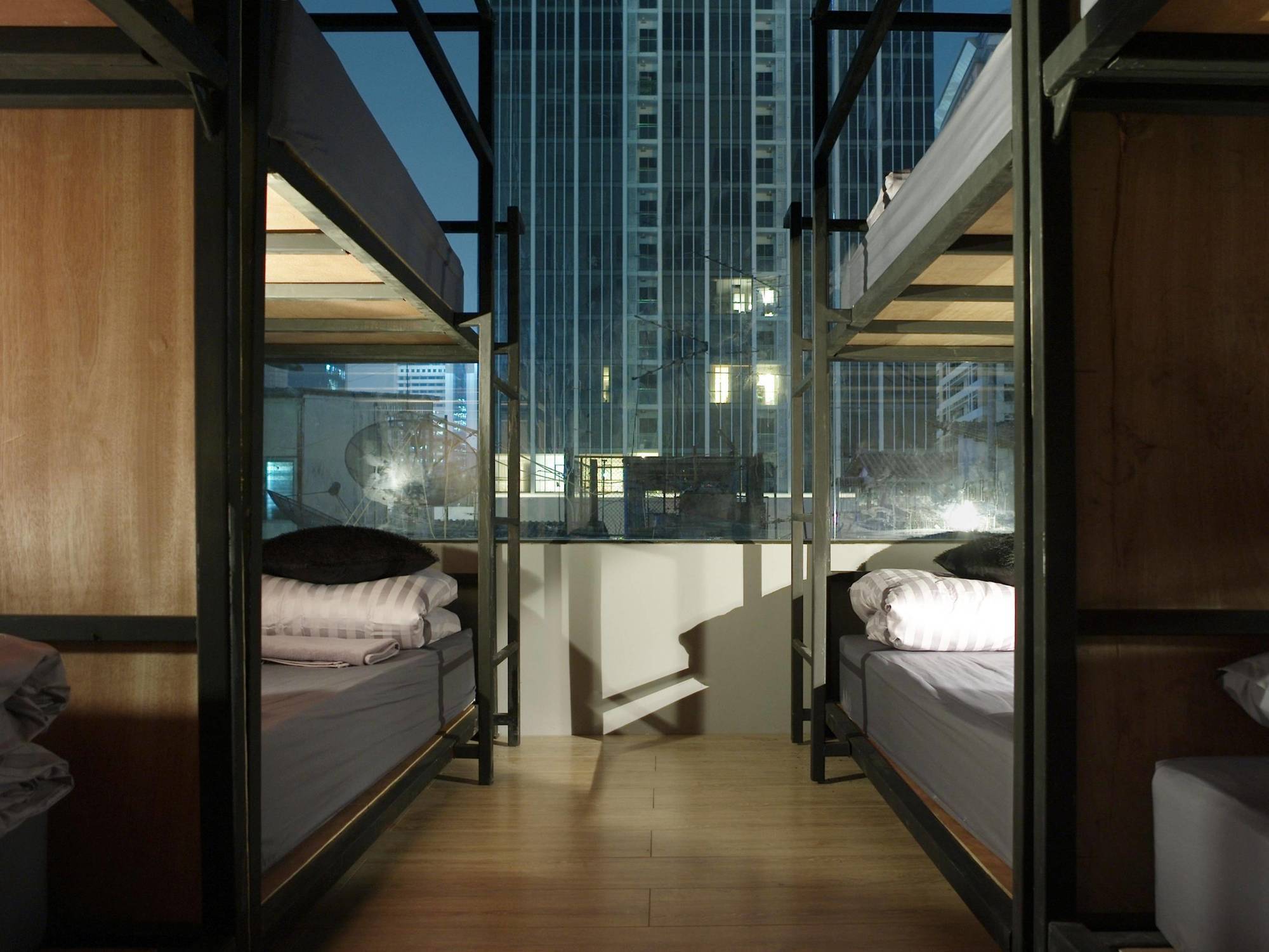 Nap@Pan Hostel Silom Bangkok Exterior photo